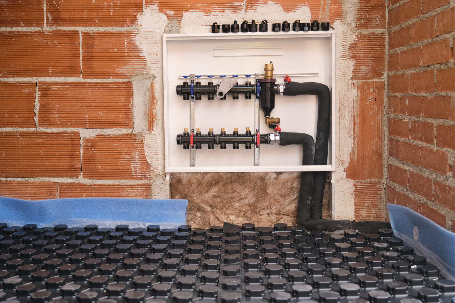 radiant underfloor heating hydronic manifold 2022 08 26 14 58 43 utc